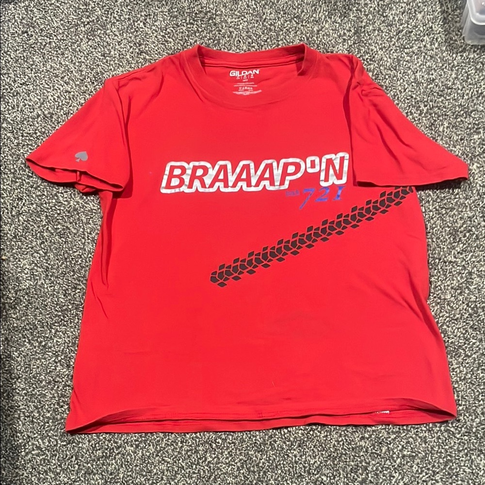 Gildan Red Short Sleeve Tee with Bold Graphic - Picture 2 of 2